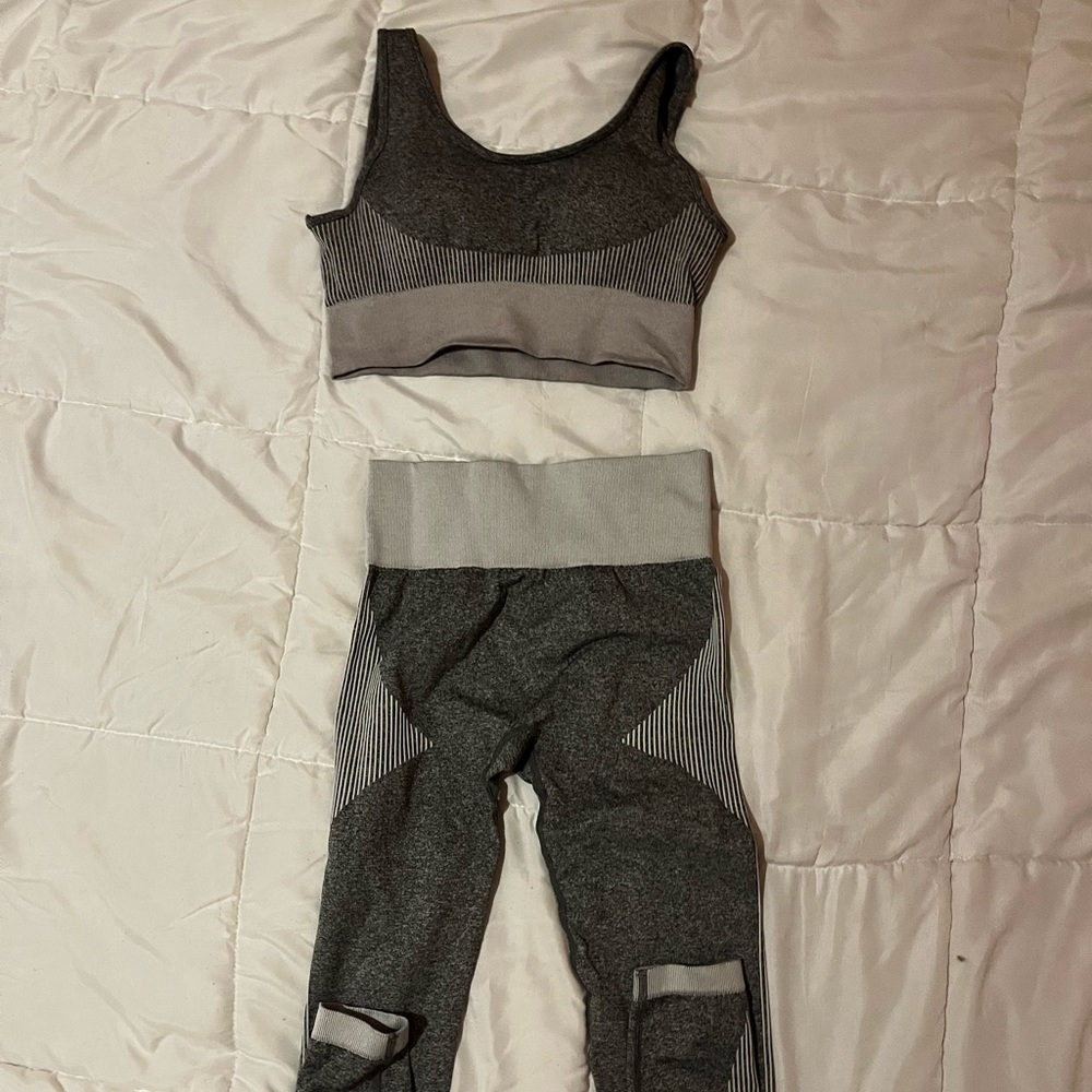 •grey patterned work out set
